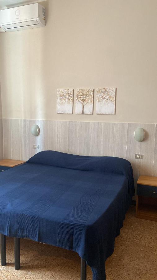 Hotel Sole Marina di Massa Luaran gambar